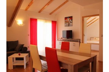 Horvaatia Privát Oštarski Stanovi, Eksterjöör